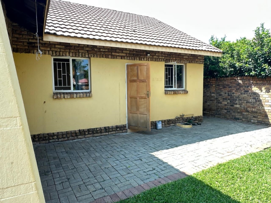 3 Bedroom Property for Sale in Waterval East North West